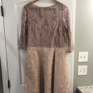 Women’s formal cocktail dress purple lace
